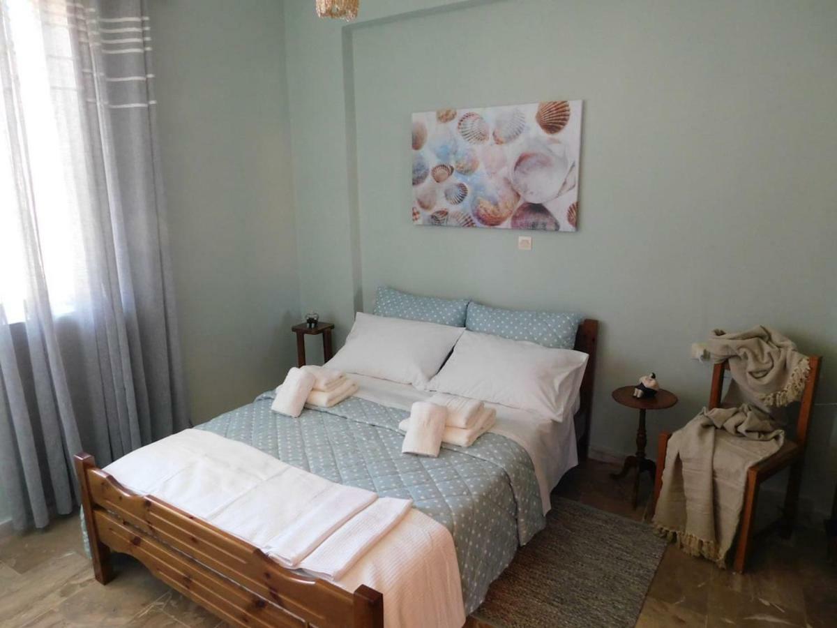 A Bright Home Away From Home Паралион-Астрос Экстерьер фото