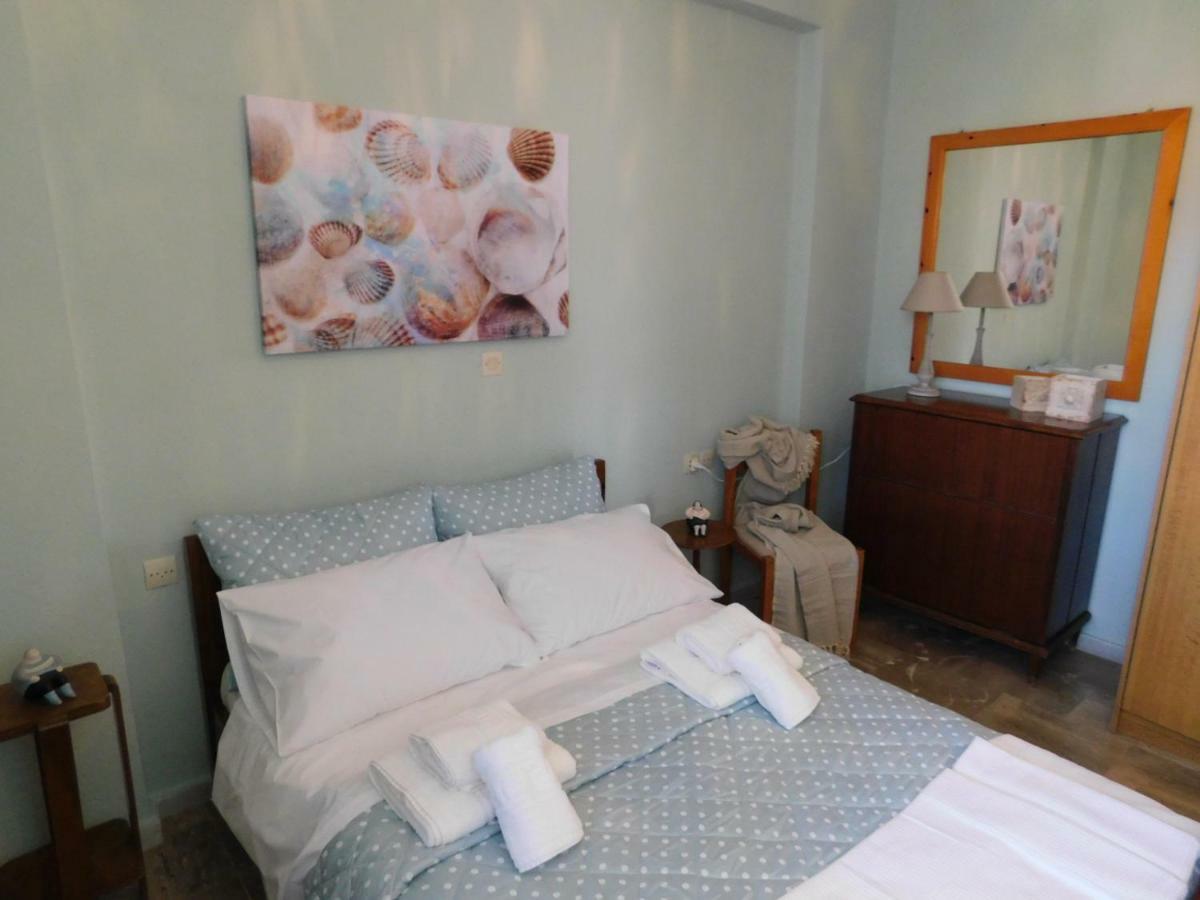 A Bright Home Away From Home Паралион-Астрос Экстерьер фото